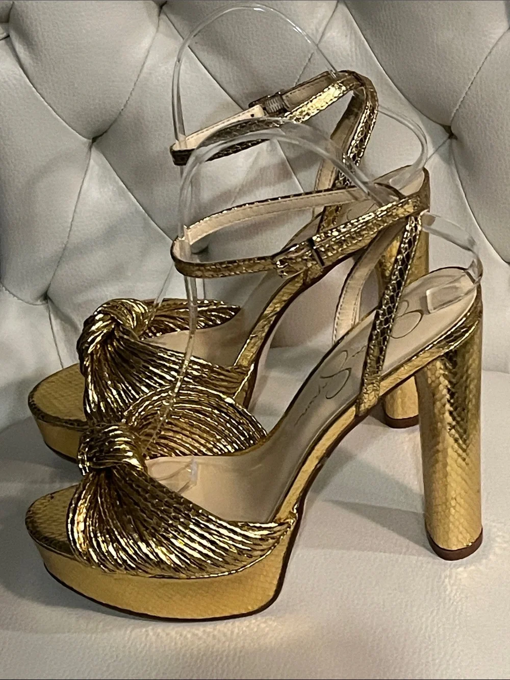 Jessica Simpson glam metallic